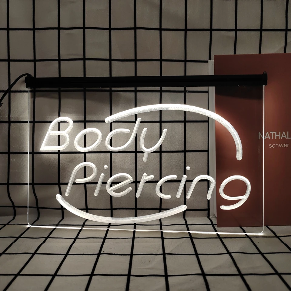 Piercing Tattoo Shop Retro Led Neon Sign Domovod dekor s vintage plakety a plagáty pre miestnosť kancelársky statok