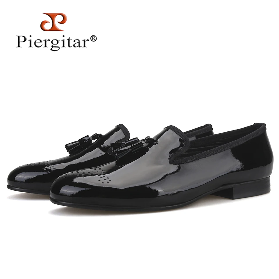 Piergitar Black Patent Leather Classic Men Dayslo topánky plus veľkosti Pánske strapce Party a svadobné muži fajčiar