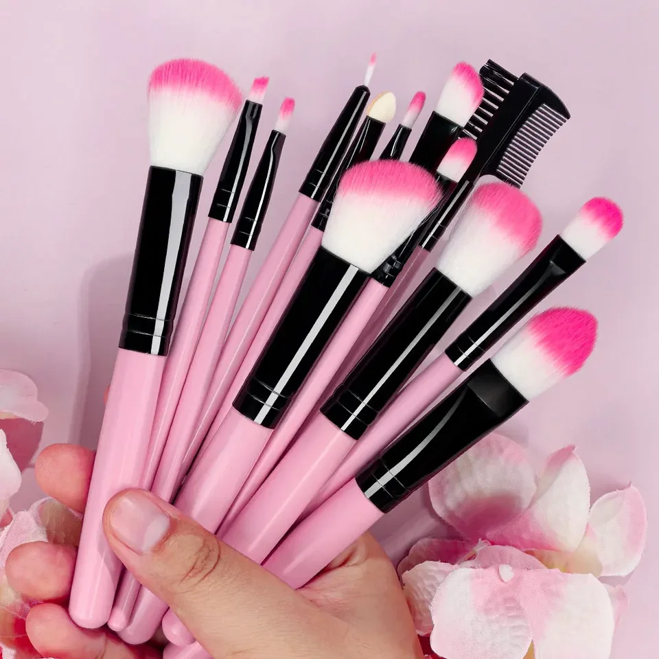 Pink 13ks make -up kefa Soft Fluffy Set pre kozmetickú nadáciu Blush Práškovú očnú tieň Kabuki Miešanie kefy Krásny nástroj