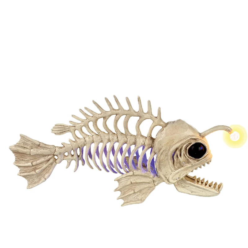 Piranha rýb dinosaurus tyrannosaurus rex zvieracie kostrové kosti sochy remese