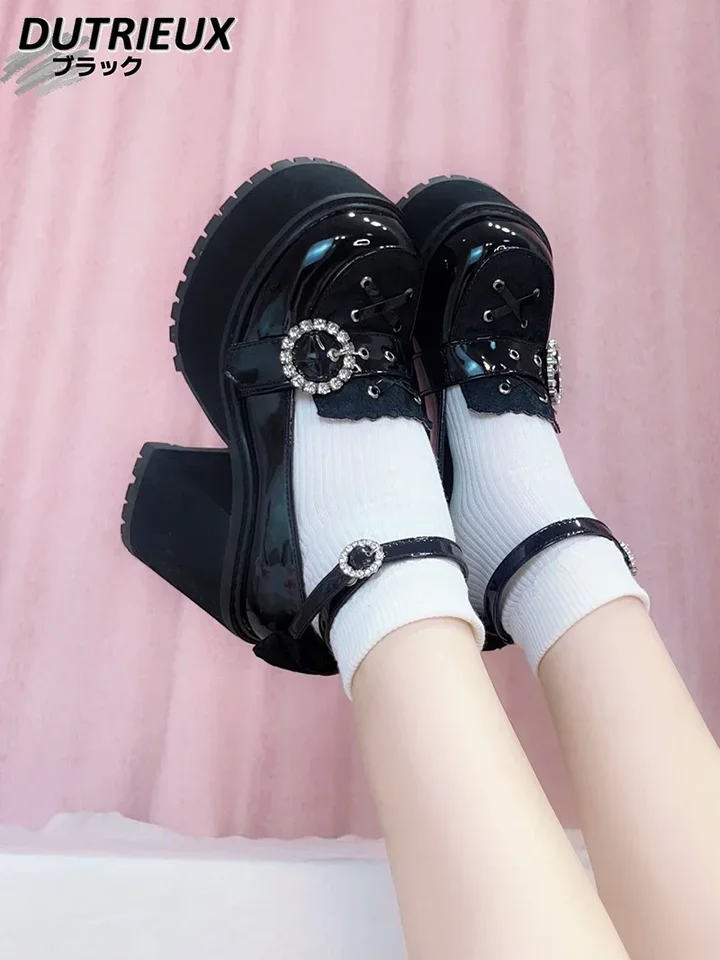 Platforma okrúhle hlavy vysoké podpätky módne dámske topánky Mary Jane Spring Autumn Lolita Japonský štýl Príležitostné kožené čerpadlá Žena