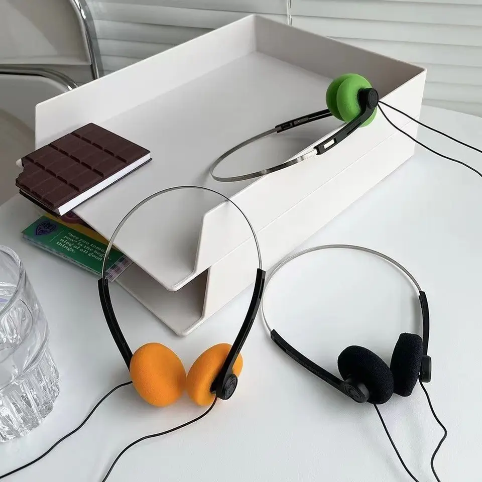 Podpojte hudbu pre slúchadlá mp3 Walkman retro pocity prenosné káblové malé slúchadlá športové módne fotografie rekvizity