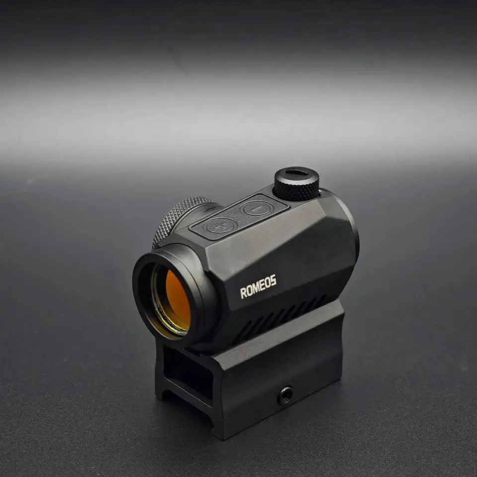 Pohľad na červené bodky pre 2 MOA 1x20mm ROMEO5 SOR52001 M1913 Mount