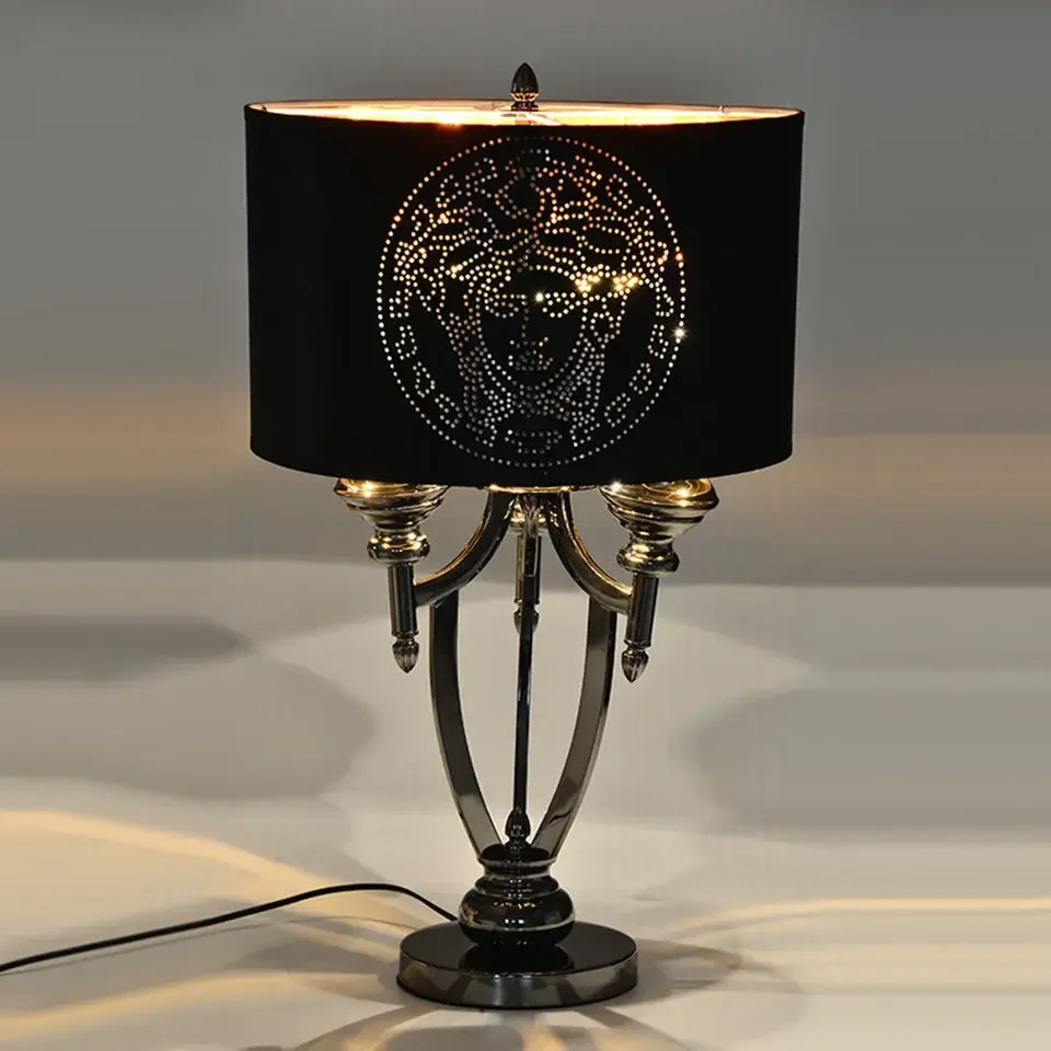 Postmoderná americká stolová lampa lampa obývacia izba spálňa lôžko Európska kreatívna štúdia Prečítajte si stolovú lampu