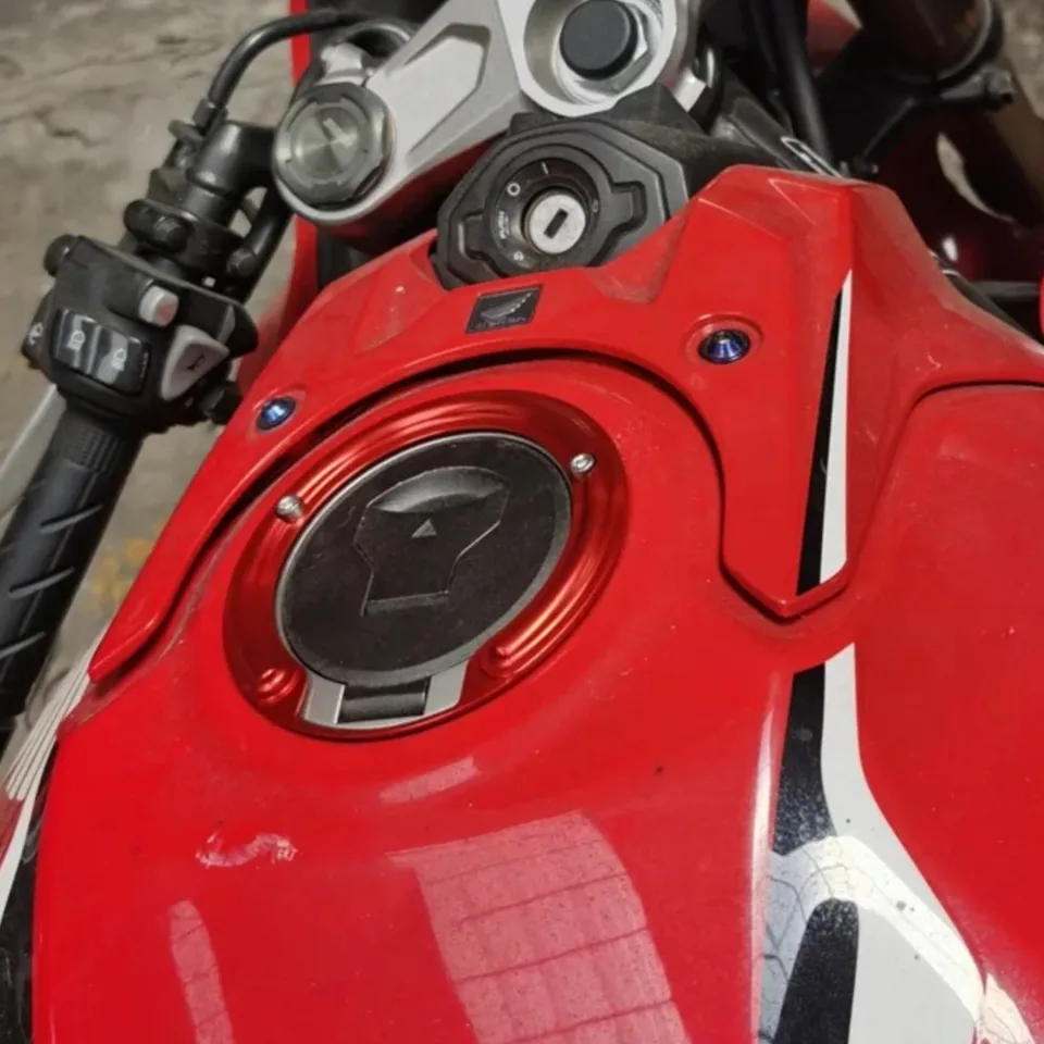 Pre Honda CBR400R CBR 500R CBR650R CBR650F CBR1000RR Neprestraptená olejová uzáver Olejová pečať palivová nádrž Paliva Ochrana
