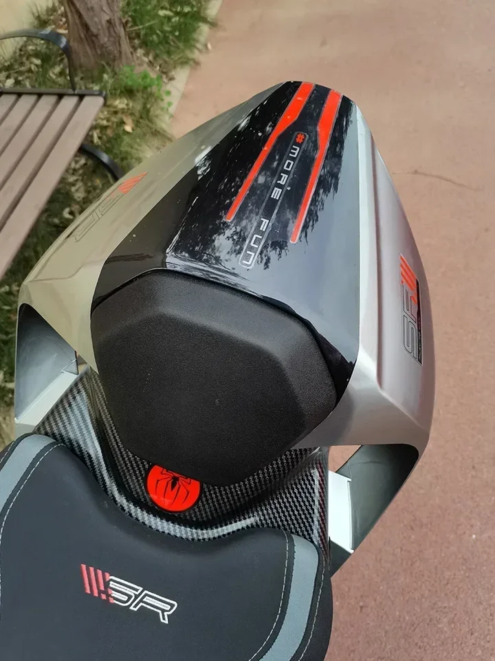 Pre integrované zadné hump Sports Shield Motocykel Modifikačné príslušenstvo CFMoto 450SR 450SRS 450nk