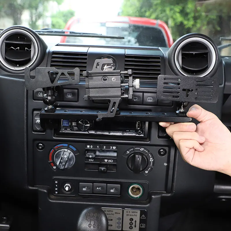 Pre Land Rover Defender 90 110 04-18