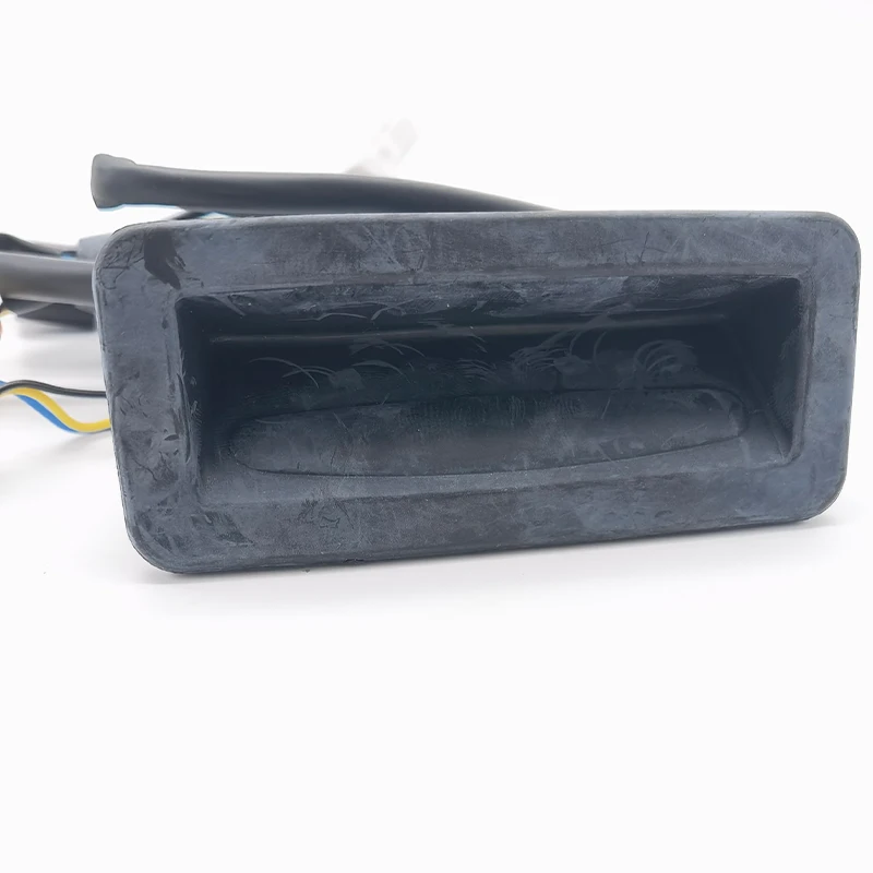 Pre Land Rover Range Rover Sport Freelander 2 Open Tailgate Open Open OEM LR083610 LR042648