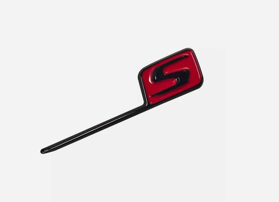 Pre písmeno STRUND EMBLEM ZAMESTNOSTI DETABRÁCIA G C63S E63 GT63 Príslušenstvo