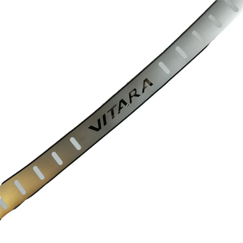 Pre Suzuki Vitara 2015 2016 2017 2018 2018 2019 2020 Zadný nárazník Protector Sill Trunk Tread Plate Tin