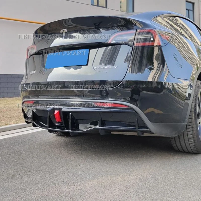 Pre Tesla Model Y 2018-2024 Zadný nárazník difúzora LEP ABS GLOSSY BLOŽNÉ TARBICKÉ FIBER LOOK LOOK SUBLITTER SPITERÁR SPELER SPEILER