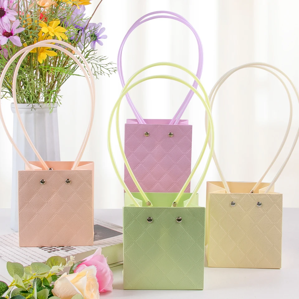 Prenosná kvetinová skrinka Kraft Flower Darčekové tašky s rukovlnou kyticou ružové balenie boxov svadobné narodeninové oslavy dekorácie Dodávky