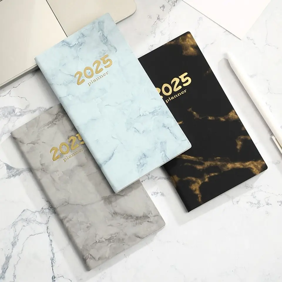Prenosný hrubý papier 2025 Denný plánovač odolný voči opotrebovaniu vodotexu Oned Lined Notebook Kalendar Soft Mäk
