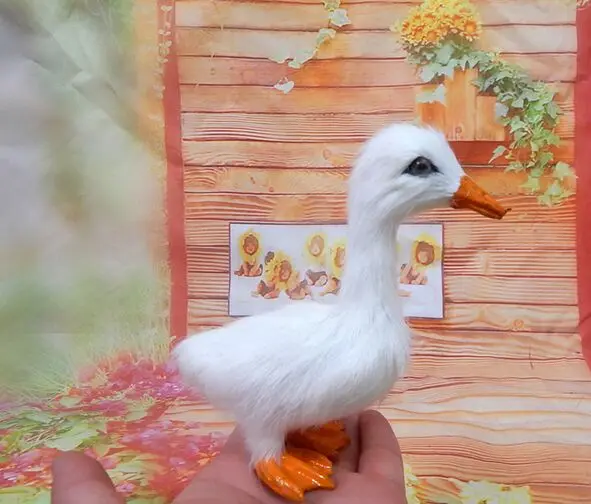 Približne 13x13 cm tvrdý model bielej kačice, polyetylén a furs remeselné figuríny a miniatúry domáce dekorácie Darček A2896