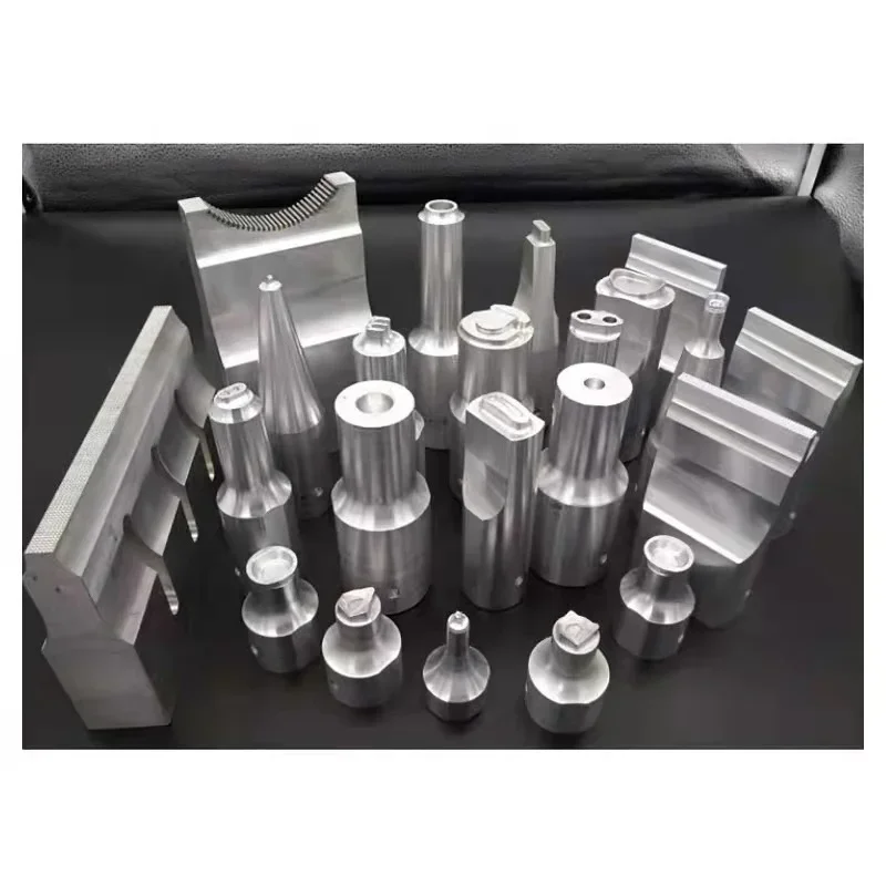 Prispôsobenie horúceho predaja PSA Clear Grade Card Welding Roh a formy pre plastové tesnenie puzdra Ultrazvuk ultrazvuku