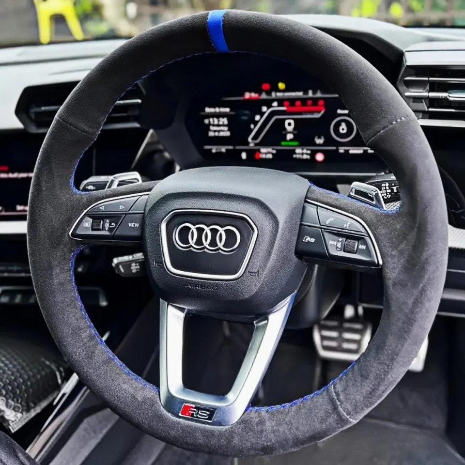 Prispôsobenie ručného šijacieho semišového koženého nekĺzavého krytu volantu automobilu pre Audi Q3 F3 Q5 FY SQ7 Q8 SQ8 RS Q3 Q8 (D SVAD)