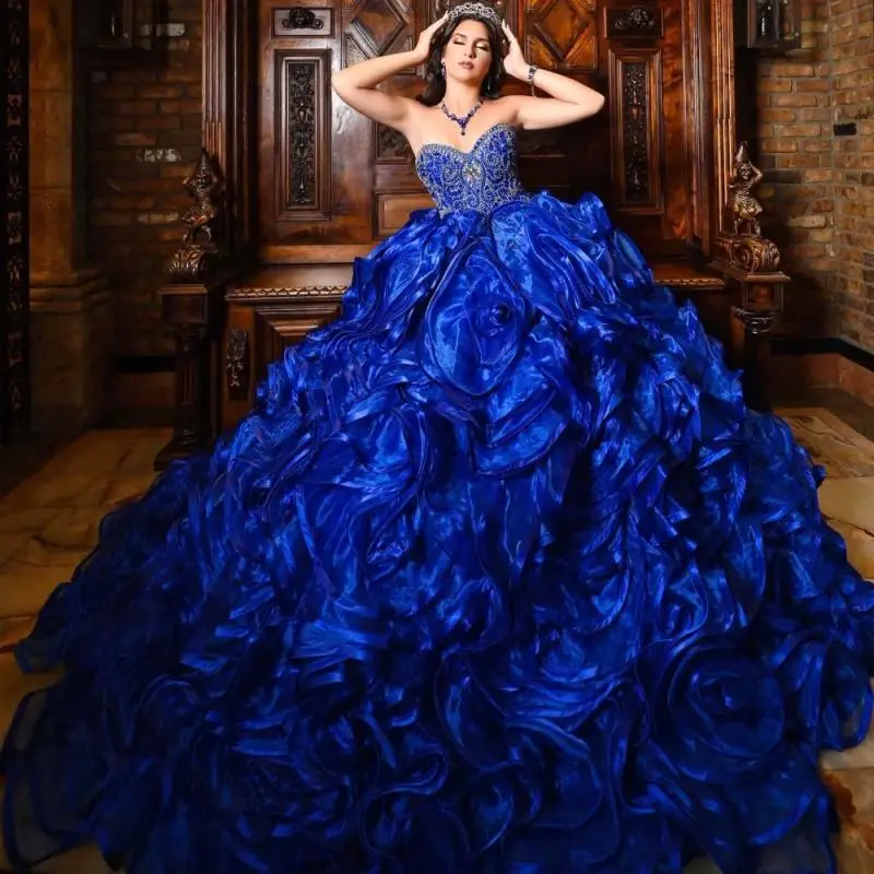Prispôsobené kráľovské modré ruffles quinceanera šaty loptičky korálkové šiat