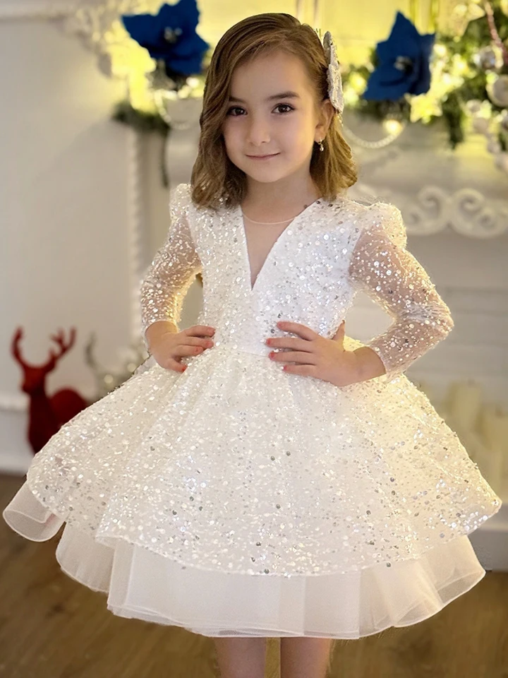 Prispôsobené kvetinové šaty biele tyl Tulle Puffy odstupňované flitry dlhé rukávy na svadobnú narodeninovú oslavu Banket princezná šaty
