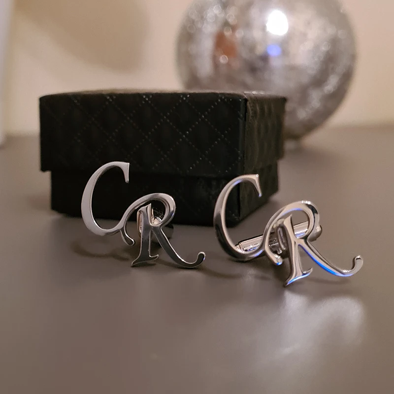 Prispôsobené písmeno názov CuffLinks Pánske šperky Darčeky Prispôsobiť názvy Cuff Links Gomgany Iniciály Listy Svadobný manžetový ženích