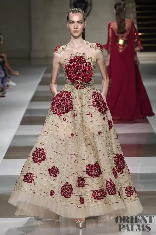Prispôsobené Ziad Nakad Red and Gold 2 farby Luxusné ručne vyrábané korálky Puffy Ball Gown Večerné šaty Zn20192005