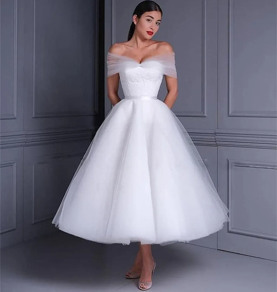 Prispôsobené čisto biele krátke svadobné šaty 2024 z dĺžky čaju na ramene Elegantné vonkajšie svadobné šaty 2023 Vestidos de Novia