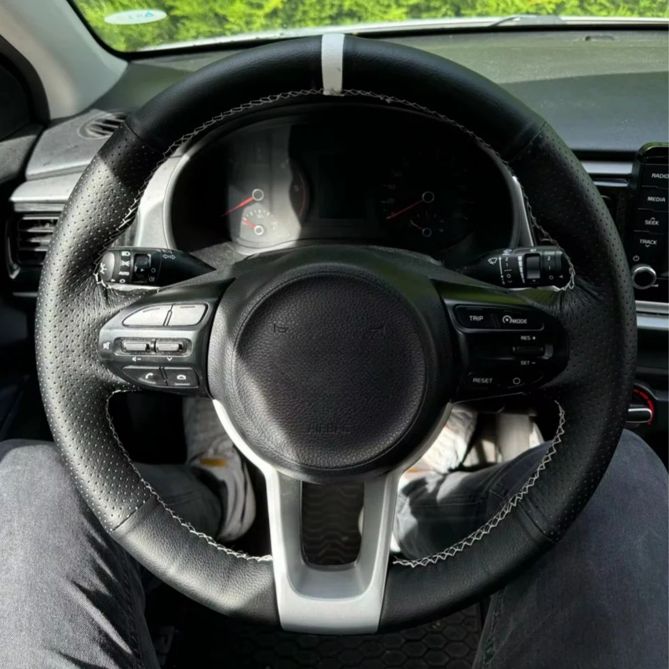 Prispôsobený kryt volantu automobilu Artificial kožený volant coped pre Kia Rio Rio5 K2 Picanto Morning 2017-2020