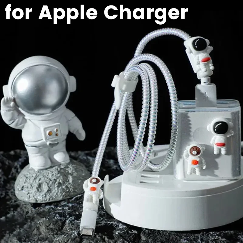 Protect špirálového dátového kábla Chránič roztomilého na nabíjačku na nabíjačke Astronaut Mobile Mobile 18W/20W Power Adapter Cover pre iPhone 14 13 12
