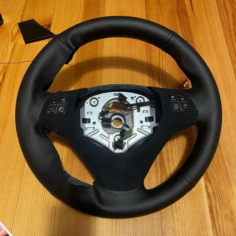Proti-sklz umelá kožená kožená vrkôčika obal na volant obal pre BMW M Sport M3 E90 E91 E92 E93 E87 E81 E82 E88 Príslušenstvo