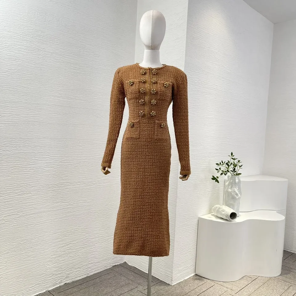 Prázdniny hnedé pletené elegantné sexy nový módny štýl Atraktívne prílety s dlhým rukávom midi šaty