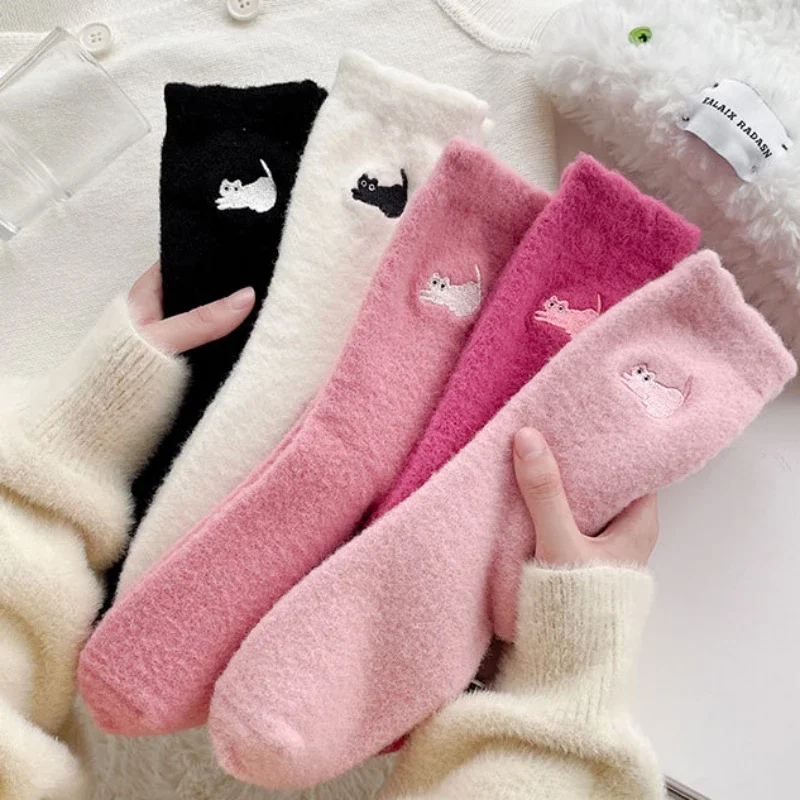 Prémiový pocit roztomilý mačka útulné chlpaté norové zamatové ponožky jesenná zimná hozária zahustená plyšový teplý spánok Domov Fluffy ponožky