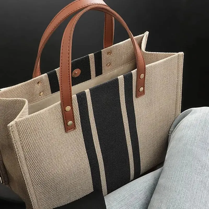 Príležitostný vzor Canvas Stripe Vzor veľkej kapacity Multifunkčná cestovná taška Študentské tašky Školské tašky Ženy Denne totes