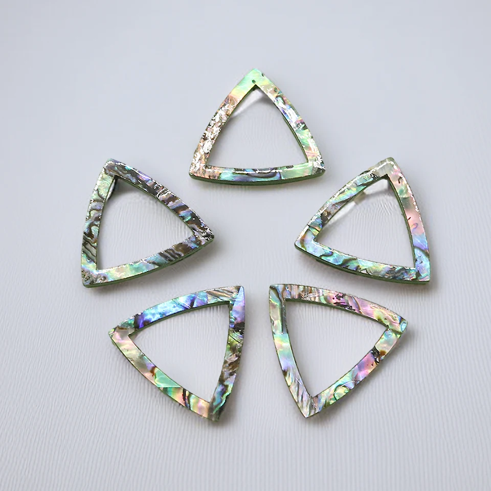 Prírodná abalonová škrupina Cabochon Nepravidelný otvor trojuholníka Geometrické korálky Cabochon pre šperky výroby DIY náhrdelník Prsteň náušníc
