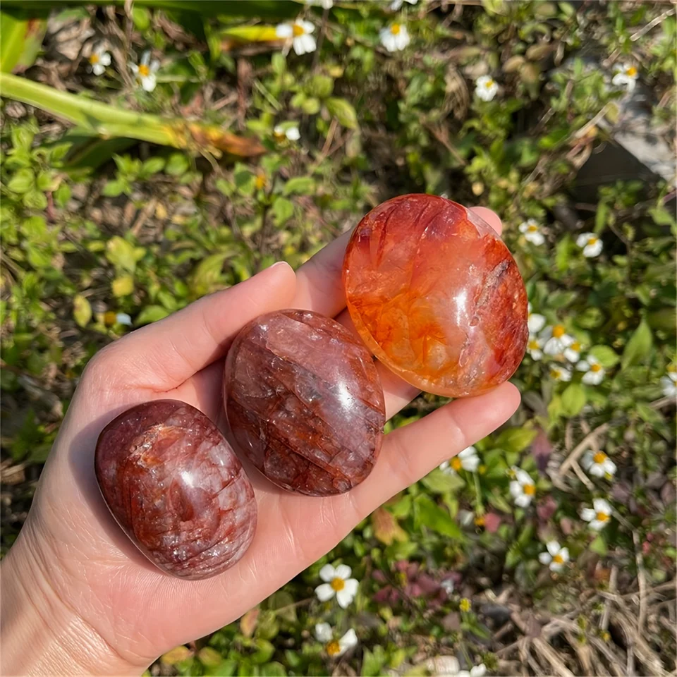 Prírodné oheň Quartz Heart Palm Stones Meditácia a krištáľová mriežka - dekoratívne drahokamové milostné srdcia pre interiéry Perfect l darček
