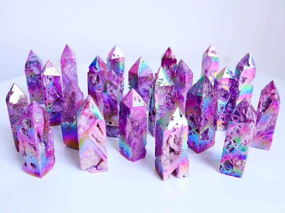 Prírodné sfaletové krištáľové prútiky Titanium potiahnuté Purple anjel Halo Energy Tower Liečenie 1ks
