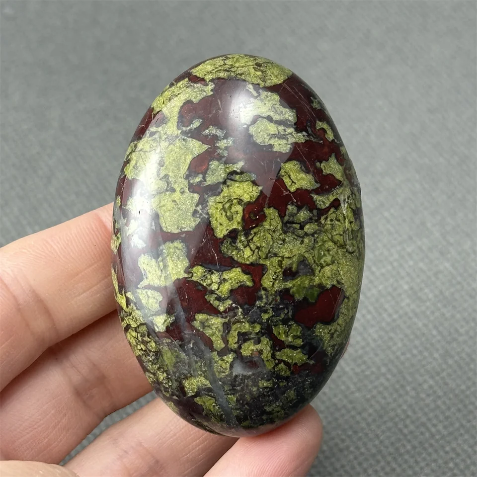 Prírodný drak Blood Stone Jasper Palm Play leštiace energetické uzdravenie Reiki Meditácia Čakra Domáca záhrada feng shui dekorácia