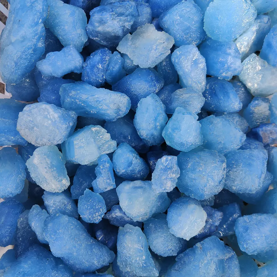 Prírodný krištáľ, akvánamar, drsná primárna minerálna exemplár, duchovná meditácia, liečivá kamenná dekorácia z domácnosti 1ks
