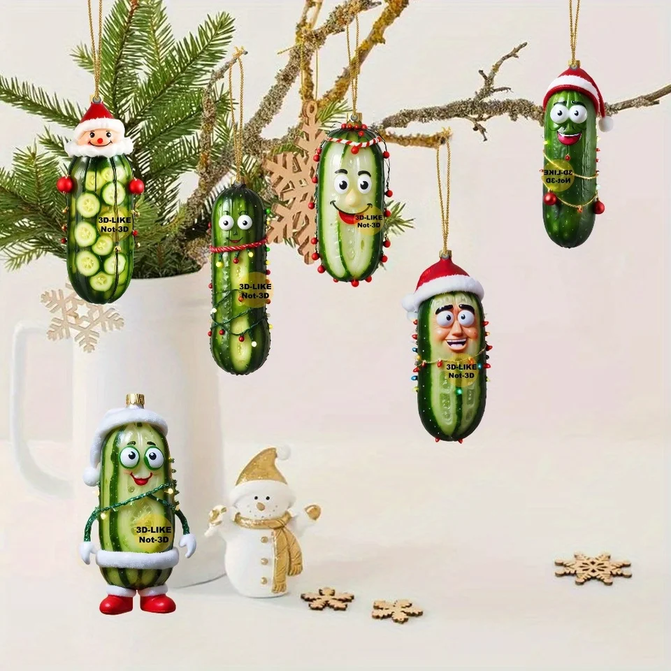 Prívesok z akrylovej uhoriek s vianočným klobúkom vtipný 3D podobný s úsmevom Cucumber Ornament pre auto vianočné stromčeky Dekorácie