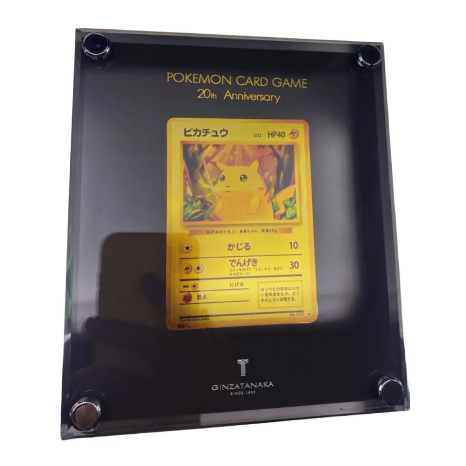 PTCG Pokemon Pikachu 20. výročie Japonská edícia Zbierka Karta Pure Metal Pokemon Card DIY Display Stand
