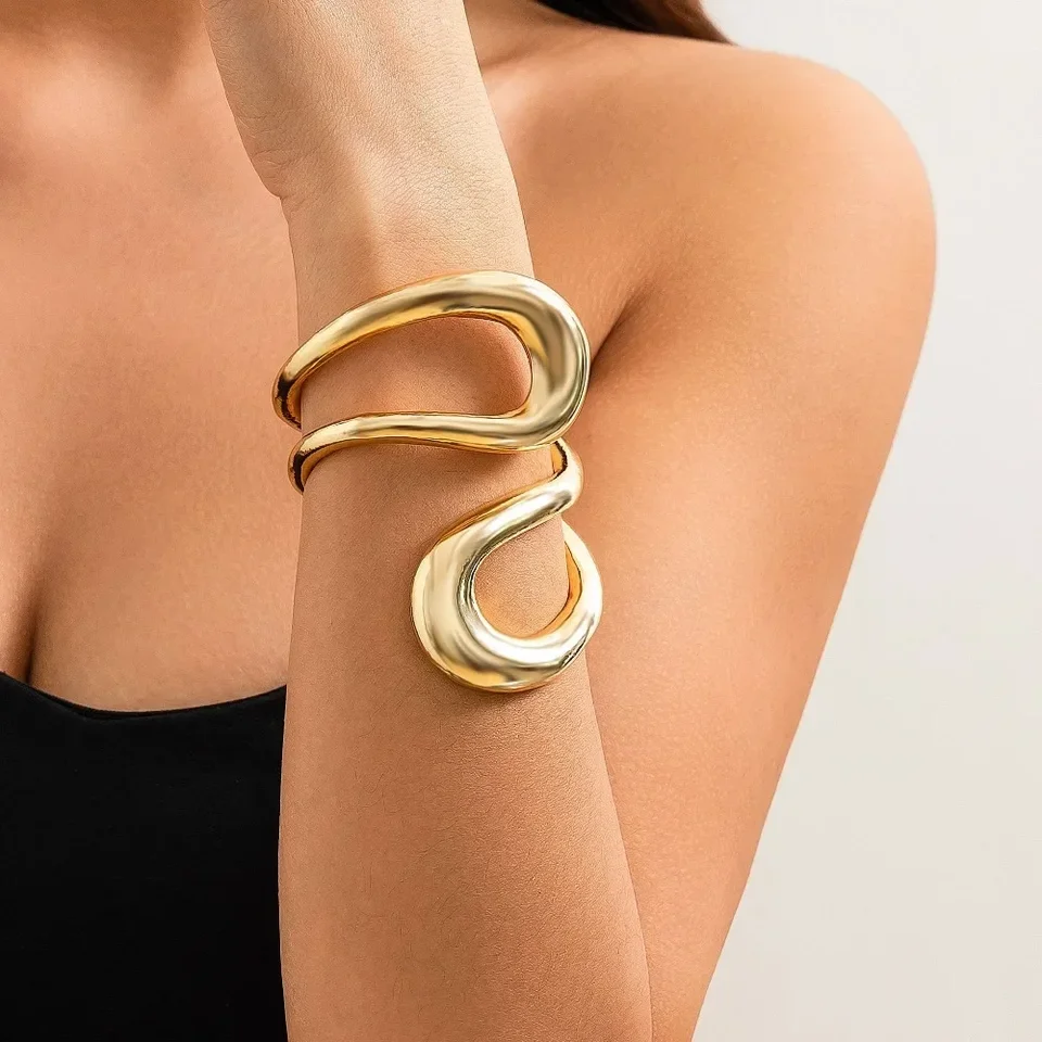 Punk Classic Geometric Twisted Open Bangles pre ženy prehnané zlaté farby ťažký kov Cuff náramok módne Party šperky nové
