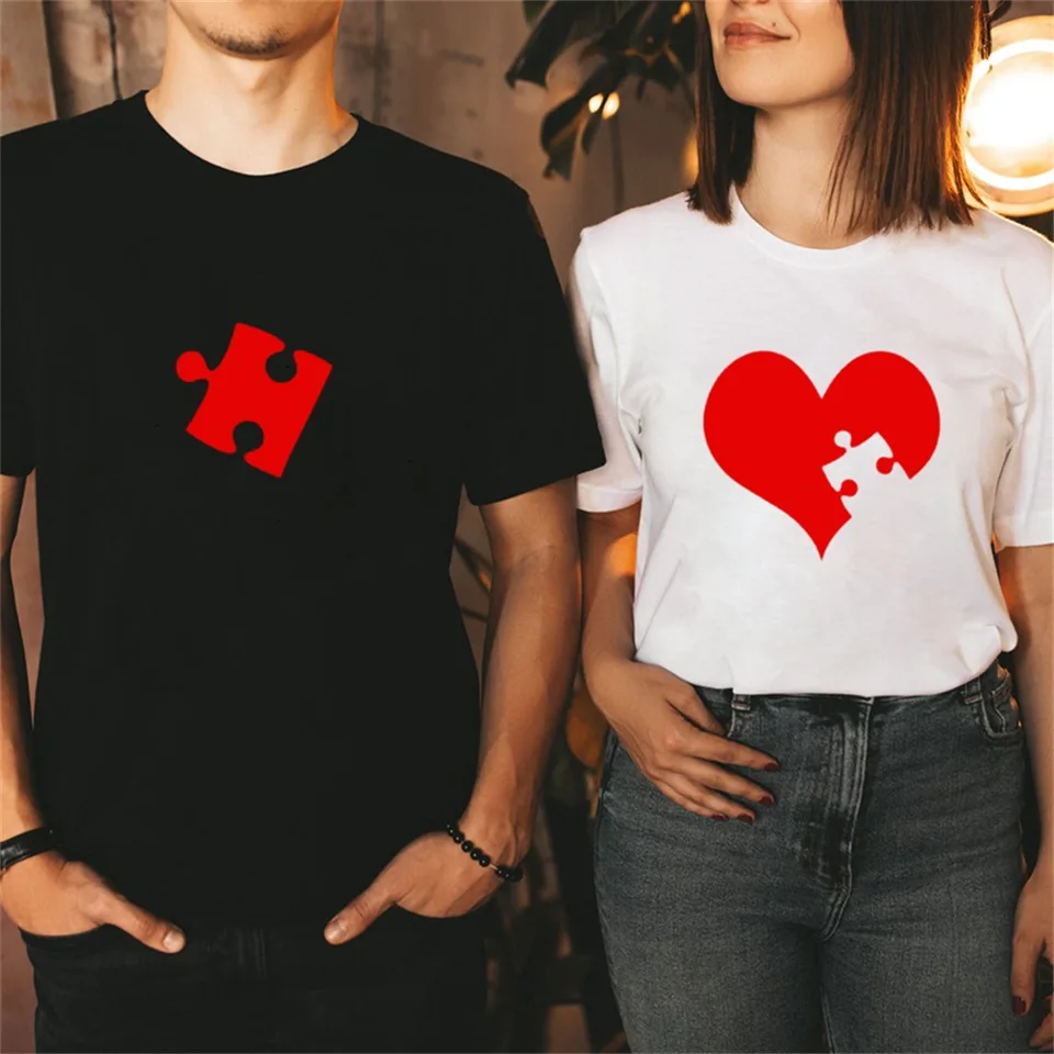 Puzzle červené srdce tlač Pár tričiek milovníci krátky rukáv o krk uvoľnené tričko módne žena muž tričko Tops topánky oblečenie