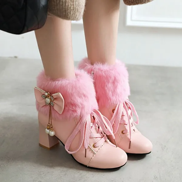 Pxelena dizajnér biele ženy svadobné topánky Sladké lolita princezná faux kožušina Pearl Bowtie High podpätky členky členky topánky Lady Shoes Winter