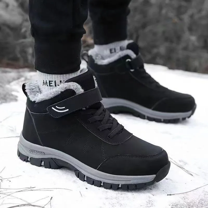 Pánske topánky Nové snehové topánky High Top Top Outdoor Husté Solled Pánske príležitostné topánky móda zima plus kašmíru teplé pánske bavlnené topánky