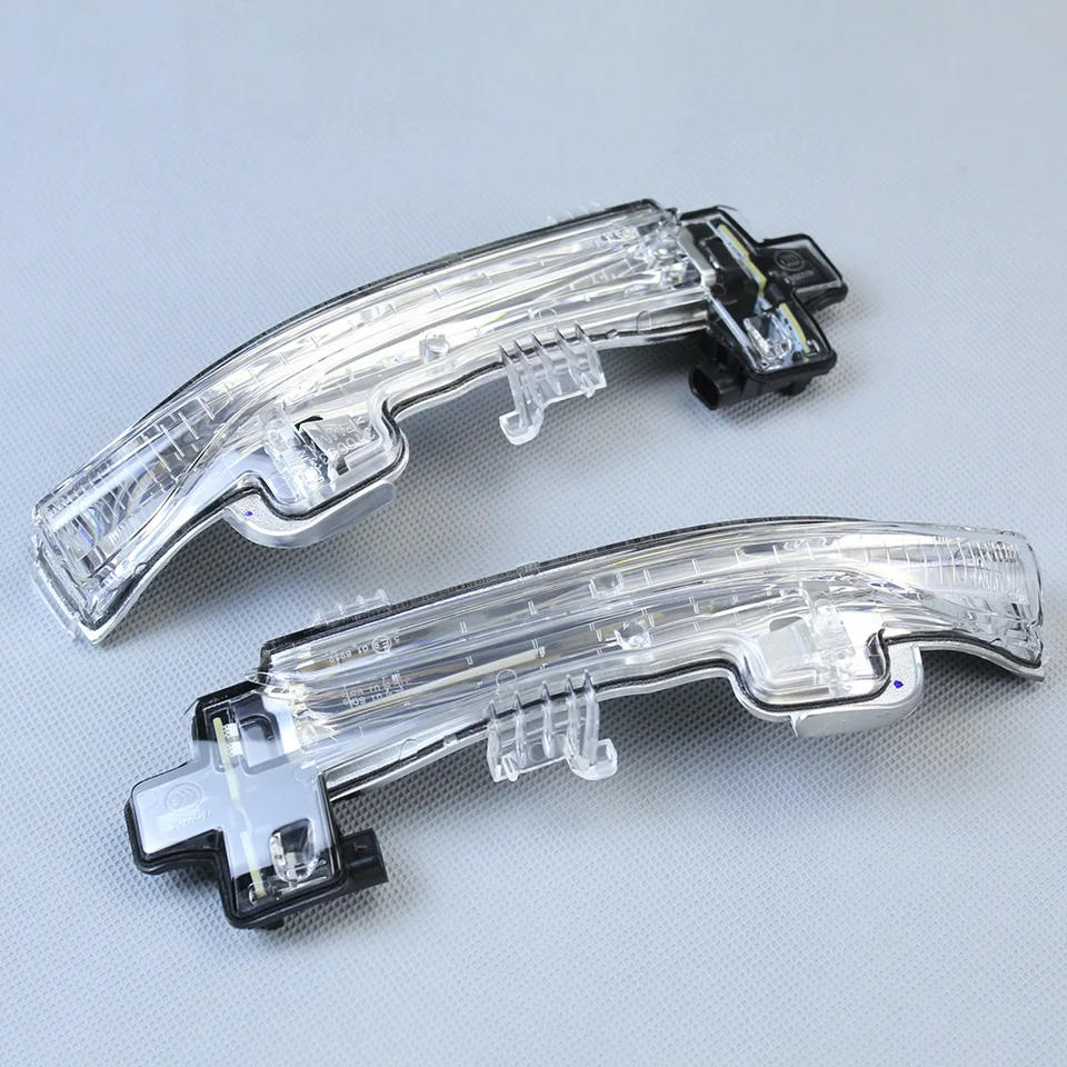 Pár pre Volvo S60 V40 V60 S80 S80L zrkadlového otočného signálu ukazovateľ svetla Light Original 31299384 31402415 31371518 31402416