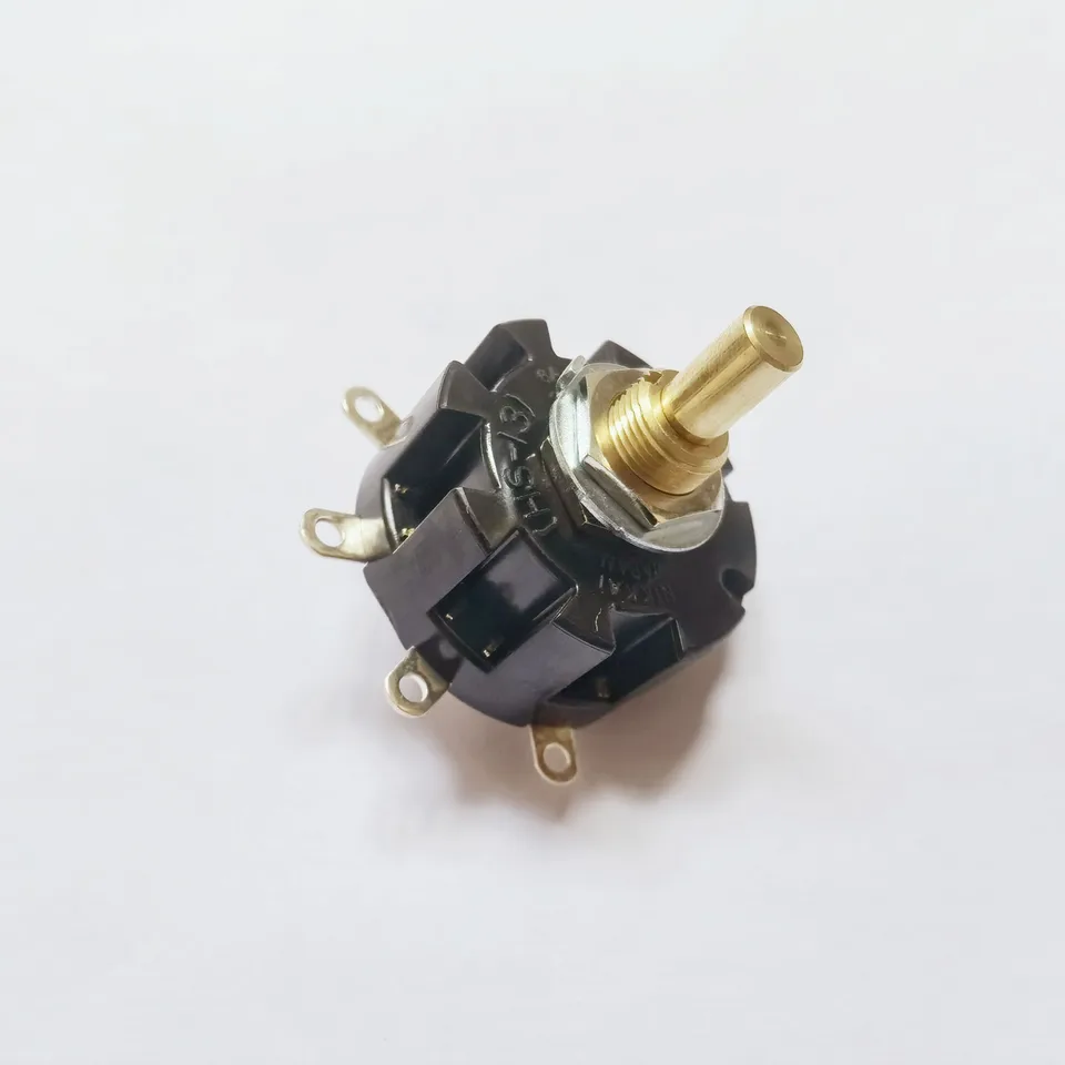 Pôvodný nový 100% HS-13Y prepínač rotačného pásma 4pin 3gear kruhová rukoväť 3A250V
