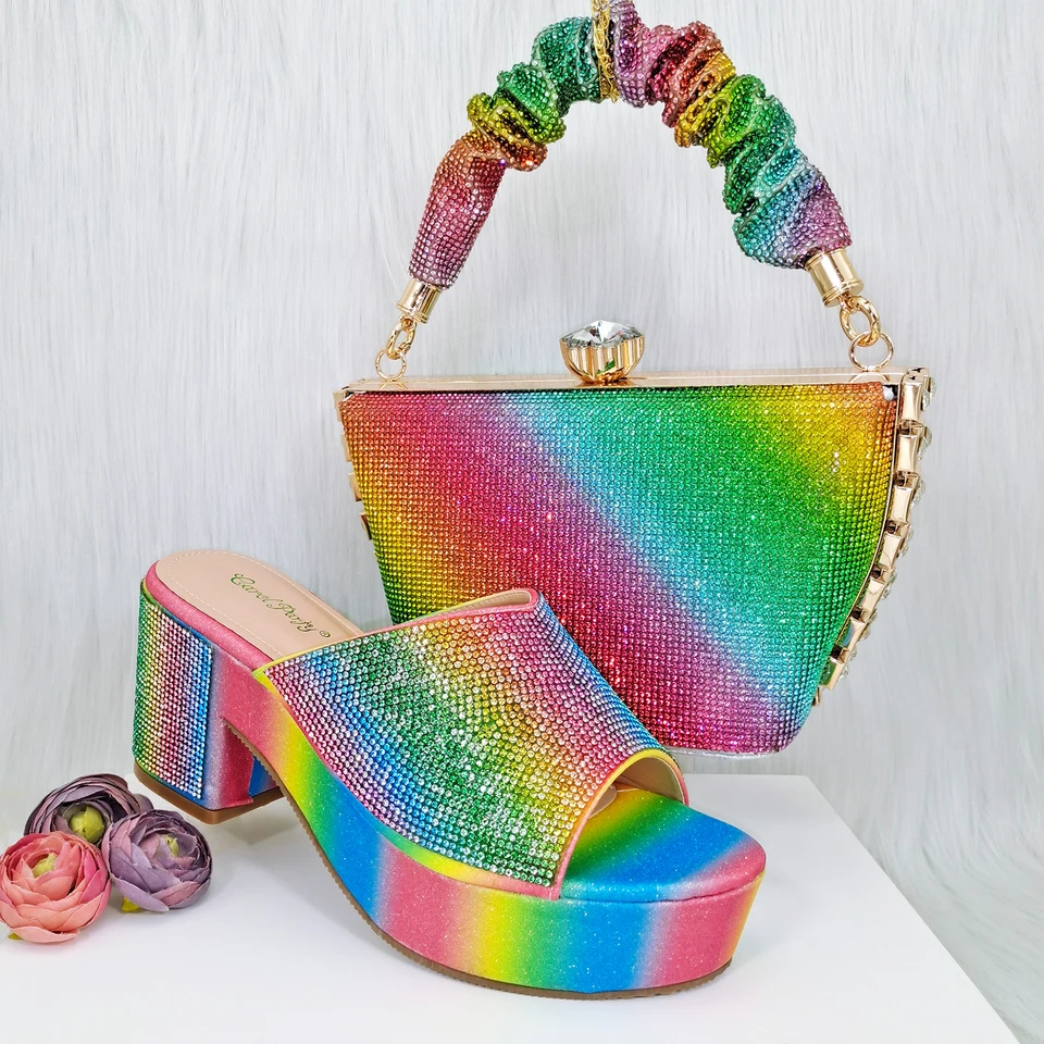 QSGFC Italian Design Rainbow Colored SHIRESTONE PRIPED VYSOKÉ podpätky, nigérijský spárovaný s otvorenými sandálmi, tašku na topánky pre ženy