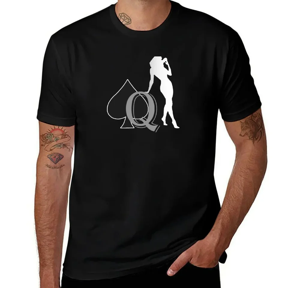 Queen of Spades pózuje dievča biele tričko modrý archív utrpenie košele vintage tričká grafické tričká pánske oblečenie