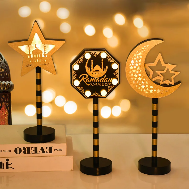 Ramadan Moon Star Lamp Sign Eid Mubarak Drevená stolová ozdoba 2025 Islamská moslimská večierok Domáca dekorácia LED LIGHT LANCEL DARKY