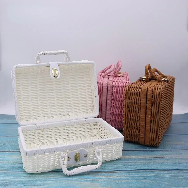 Rattan podobný dokončovacej skrinke tkanina Rattan Basket Retro Storage Box Dekoratívny kufr