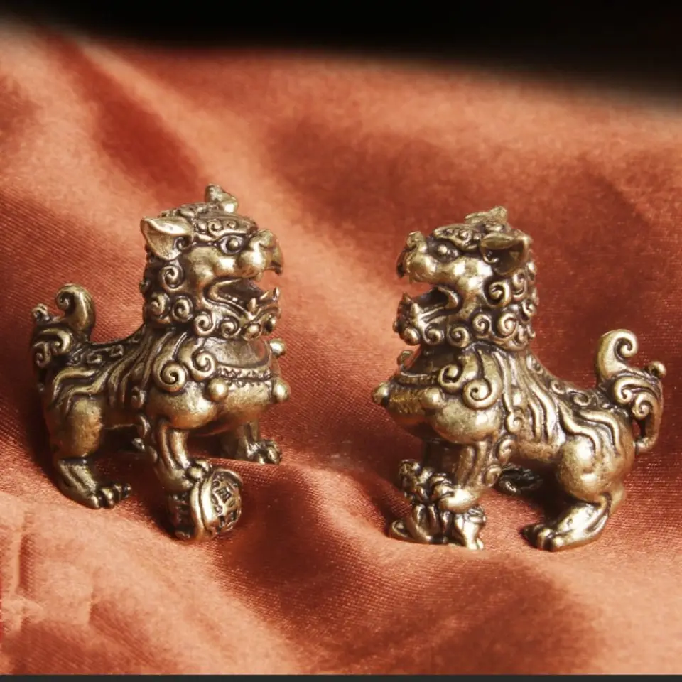 Remeslá dobrej kvality jemné remeselnícke ručne vyrábané vinobranie starožitný čaj Pet lev leva leví kráľ figuríny stolová ornament