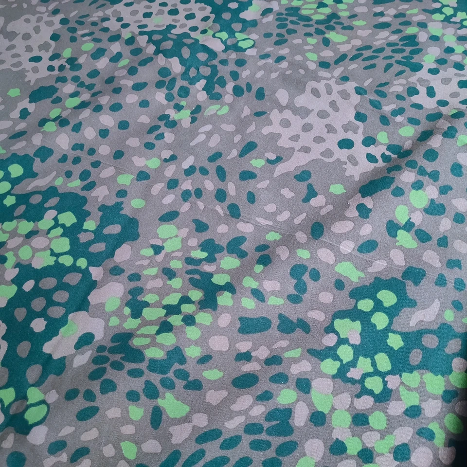Repro Military WW2 Nemecká armáda Dot 44 PEA Camo Camouflage Reverzibilná tkanina Cotton - 150 cm x 100 cm - Rovnomerná oprava